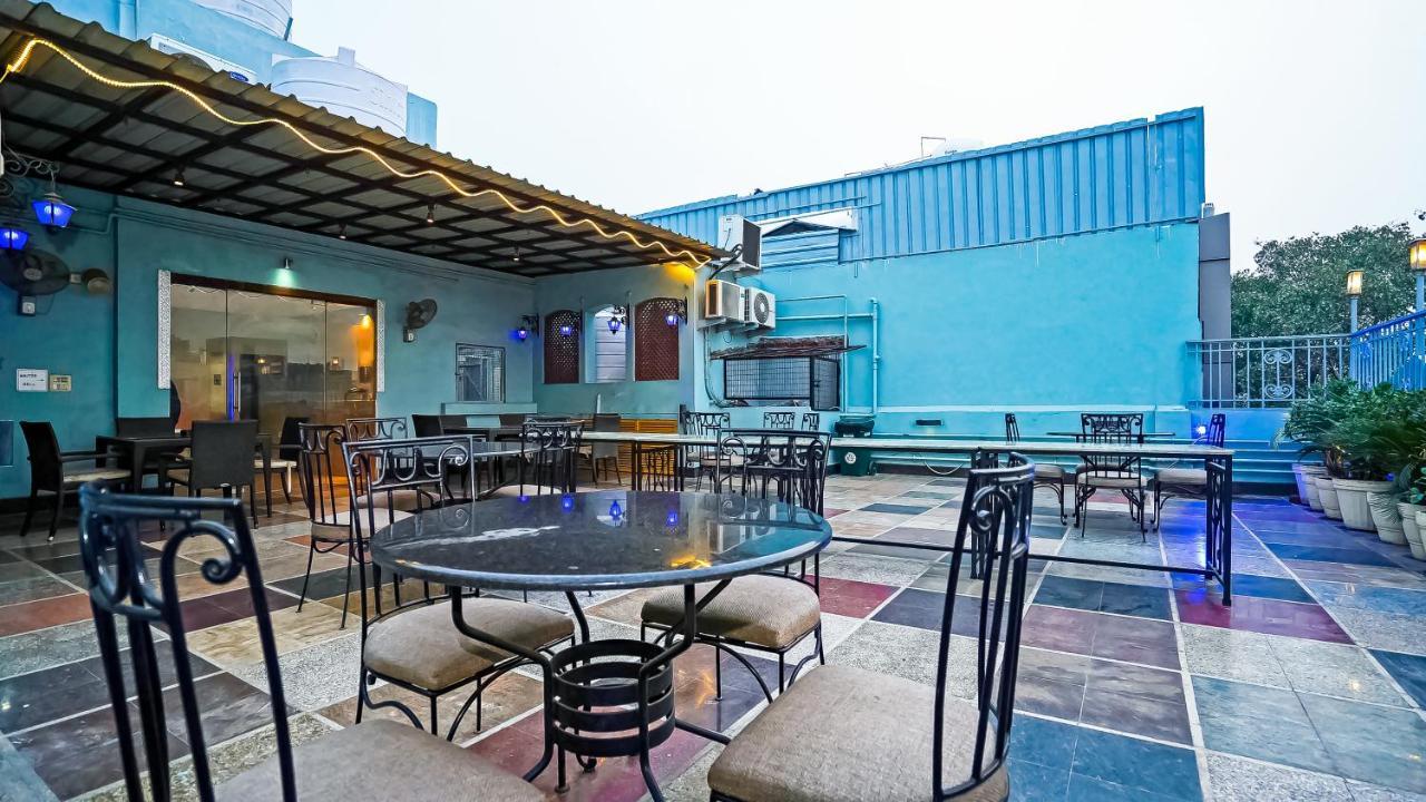 Hotel Pooja Palace Nueva Delhi Exterior foto